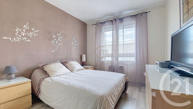 Appartement F4 à vendre - 4 pièces - 80.34 m2 - CHAMPS SUR MARNE - 77 - ILE-DE-FRANCE - Century 21 Agence Du Val