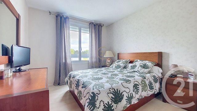 Appartement F4 à vendre - 4 pièces - 80.34 m2 - CHAMPS SUR MARNE - 77 - ILE-DE-FRANCE - Century 21 Agence Du Val