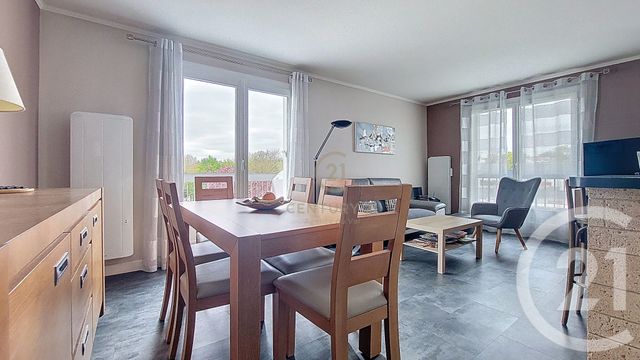Appartement F4 à vendre - 4 pièces - 80.34 m2 - CHAMPS SUR MARNE - 77 - ILE-DE-FRANCE - Century 21 Agence Du Val