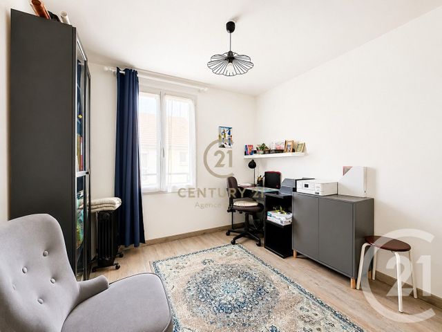 maison à vendre - 5 pièces - 92.53 m2 - EMERAINVILLE - 77 - ILE-DE-FRANCE - Century 21 Agence Du Val