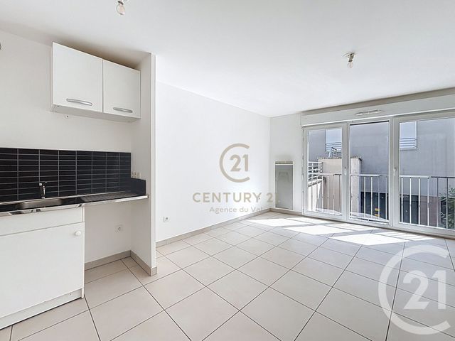 Appartement F2 à vendre - 2 pièces - 44.1 m2 - CHAMPS SUR MARNE - 77 - ILE-DE-FRANCE - Century 21 Agence Du Val