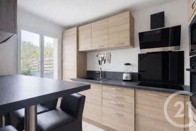 maison à vendre - 6 pièces - 90.35 m2 - CHAMPS SUR MARNE - 77 - ILE-DE-FRANCE - Century 21 Agence Du Val