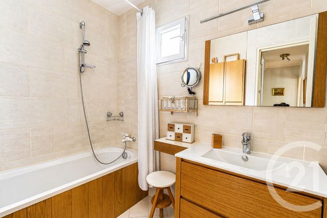 maison à vendre - 5 pièces - 114.82 m2 - CHAMPS SUR MARNE - 77 - ILE-DE-FRANCE - Century 21 Agence Du Val