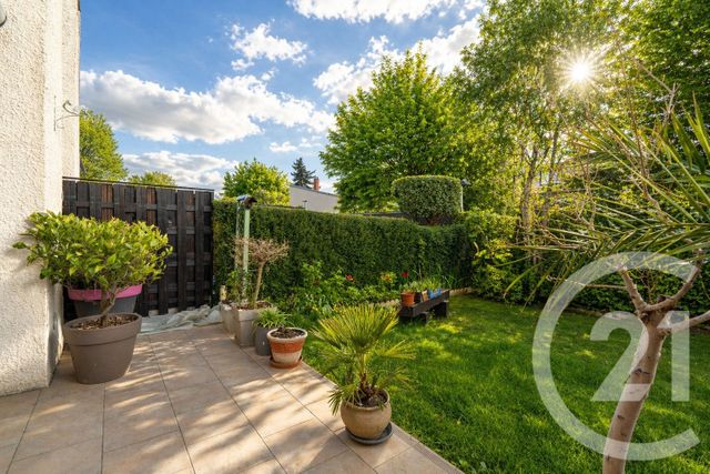 maison à vendre - 5 pièces - 114.82 m2 - CHAMPS SUR MARNE - 77 - ILE-DE-FRANCE - Century 21 Agence Du Val