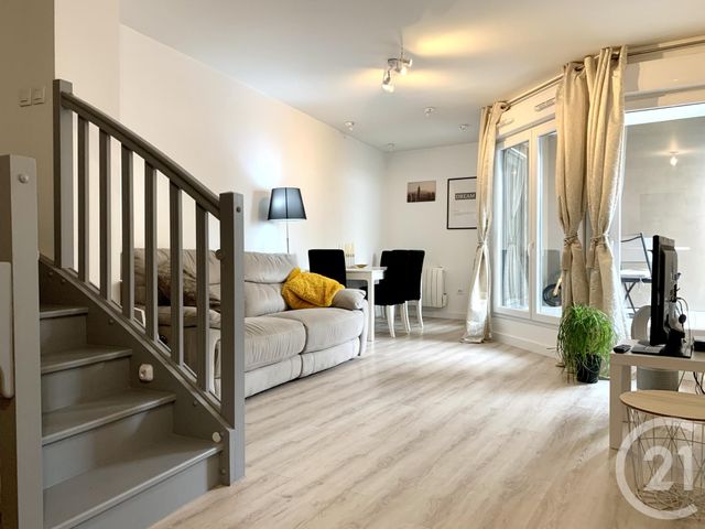 Appartement F4 à louer - 4 pièces - 96.09 m2 - CHAMPS SUR MARNE - 77 - ILE-DE-FRANCE - Century 21 Agence Du Val