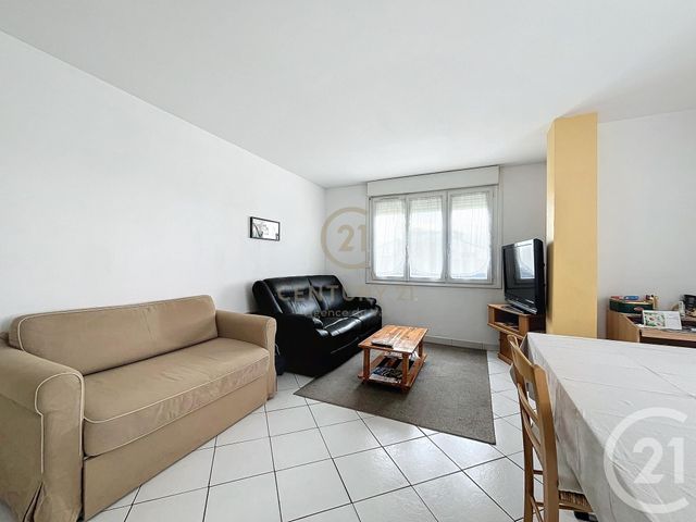 Appartement F2 à vendre - 2 pièces - 50.6 m2 - NOISIEL - 77 - ILE-DE-FRANCE - Century 21 Agence Du Val