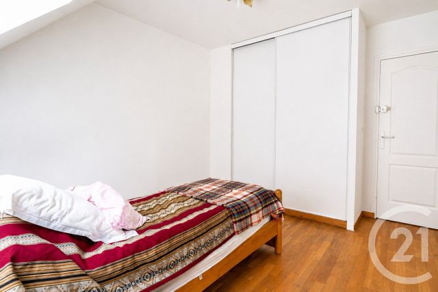 maison à vendre - 5 pièces - 119.55 m2 - CHAMPS SUR MARNE - 77 - ILE-DE-FRANCE - Century 21 Agence Du Val