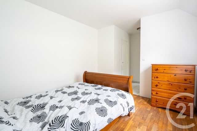 maison à vendre - 5 pièces - 119.55 m2 - CHAMPS SUR MARNE - 77 - ILE-DE-FRANCE - Century 21 Agence Du Val