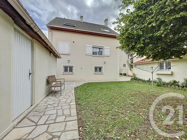 maison à vendre - 5 pièces - 112.89 m2 - CHAMPS SUR MARNE - 77 - ILE-DE-FRANCE - Century 21 Agence Du Val