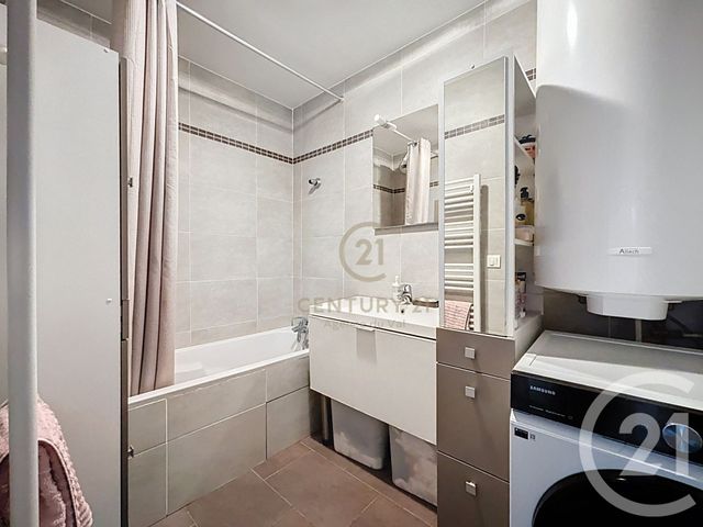 Appartement F3 à vendre - 3 pièces - 65.82 m2 - CHAMPS SUR MARNE - 77 - ILE-DE-FRANCE - Century 21 Agence Du Val