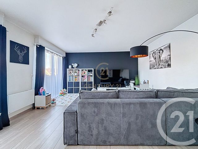 Appartement F3 à vendre - 3 pièces - 65.82 m2 - CHAMPS SUR MARNE - 77 - ILE-DE-FRANCE - Century 21 Agence Du Val