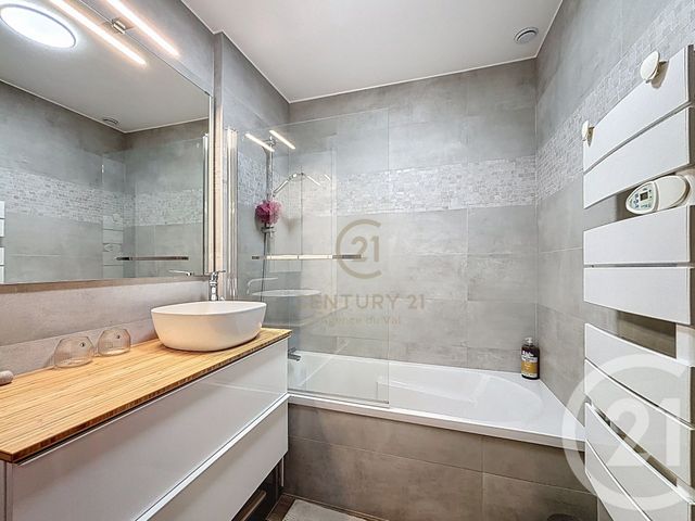 maison à vendre - 7 pièces - 131.49 m2 - CHAMPS SUR MARNE - 77 - ILE-DE-FRANCE - Century 21 Agence Du Val