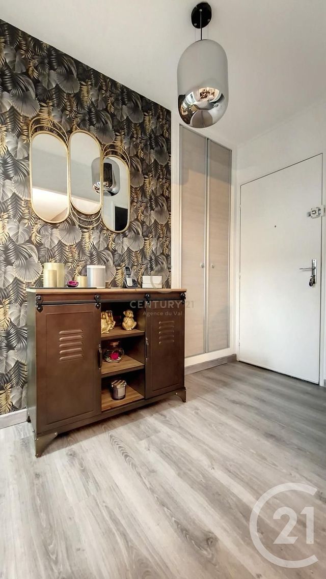 Afficher la photo en grand Appartement F3 à vendre - 3 pièces - 60.39 m2 - NOISY LE GRAND - 93 - ILE-DE-FRANCE - Century 21 Agence Du Val