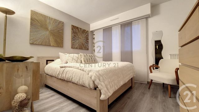 Afficher la photo en grand Appartement F3 à vendre - 3 pièces - 60.39 m2 - NOISY LE GRAND - 93 - ILE-DE-FRANCE - Century 21 Agence Du Val