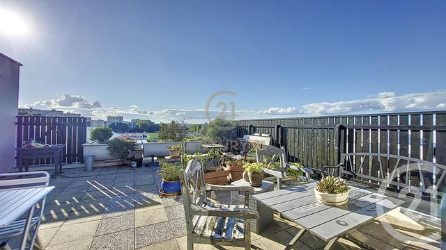 Appartement F5 à vendre - 5 pièces - 102.46 m2 - CHAMPS SUR MARNE - 77 - ILE-DE-FRANCE - Century 21 Agence Du Val