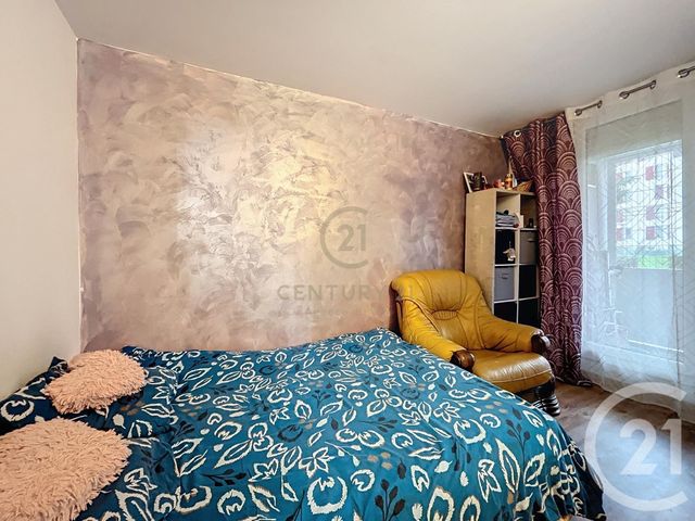 Afficher la photo en grand Appartement F4 à vendre - 4 pièces - 64.8 m2 - CHAMPS SUR MARNE - 77 - ILE-DE-FRANCE - Century 21 Agence Du Val