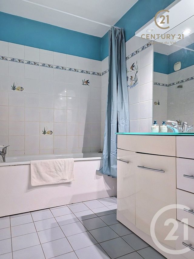 Appartement F3 à louer - 3 pièces - 68.24 m2 - CHAMPS SUR MARNE - 77 - ILE-DE-FRANCE - Century 21 Agence Du Val