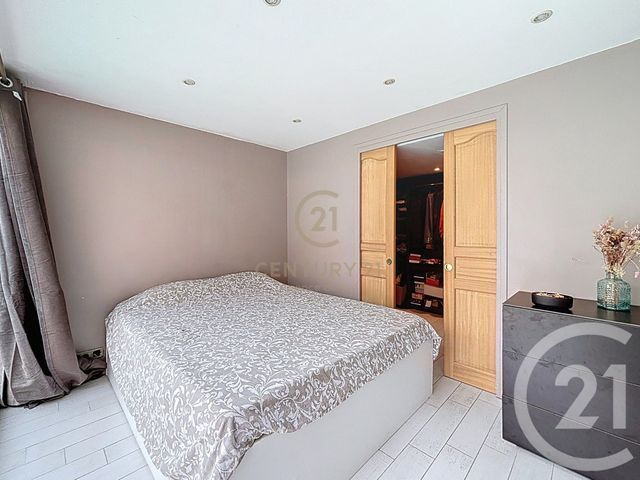 maison à vendre - 5 pièces - 177.09 m2 - CHELLES - 77 - ILE-DE-FRANCE - Century 21 Agence Du Val