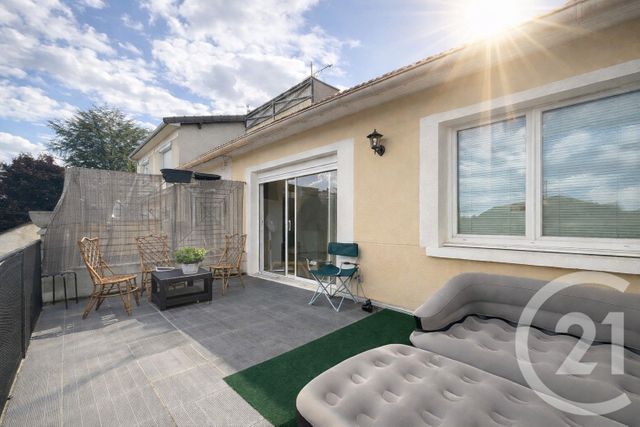 Appartement Studio à vendre - 1 pièce - 23.56 m2 - CHAMPS SUR MARNE - 77 - ILE-DE-FRANCE - Century 21 Agence Du Val