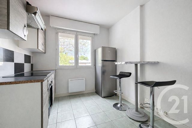 Appartement F2 à vendre - 2 pièces - 37.94 m2 - NOISIEL - 77 - ILE-DE-FRANCE - Century 21 Agence Du Val