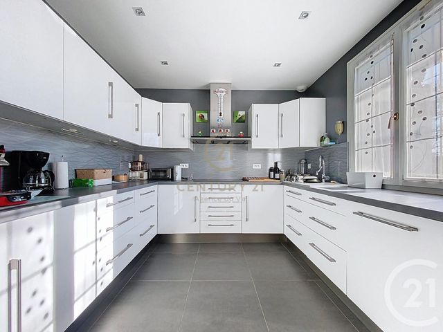 maison à vendre - 6 pièces - 148.17 m2 - GOURNAY SUR MARNE - 93 - ILE-DE-FRANCE - Century 21 Agence Du Val