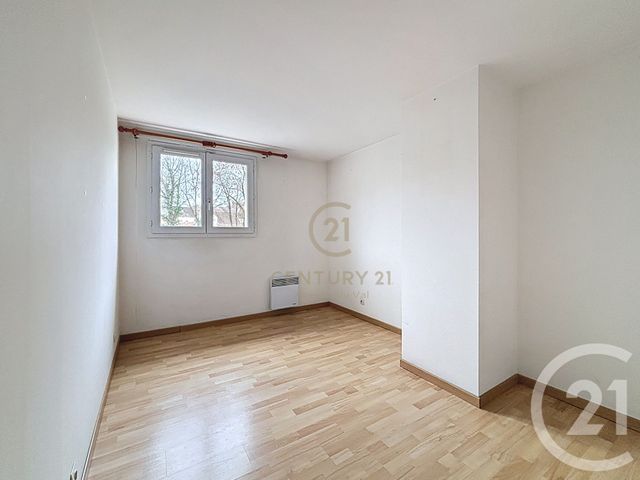 maison à vendre - 5 pièces - 91.24 m2 - CHAMPS SUR MARNE - 77 - ILE-DE-FRANCE - Century 21 Agence Du Val