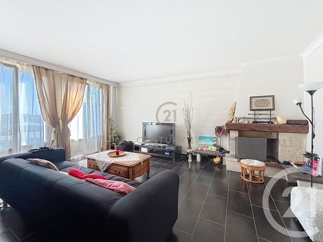 Appartement F4 à vendre - 4 pièces - 120.6 m2 - NOISY LE GRAND - 93 - ILE-DE-FRANCE - Century 21 Agence Du Val