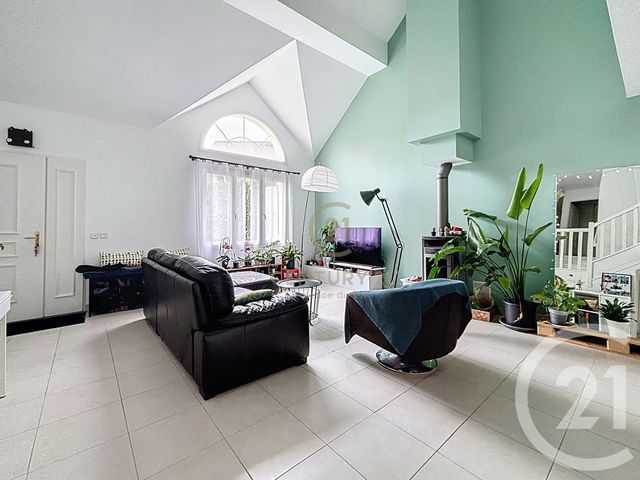maison à vendre - 7 pièces - 169.46 m2 - CHAMPS SUR MARNE - 77 - ILE-DE-FRANCE - Century 21 Agence Du Val
