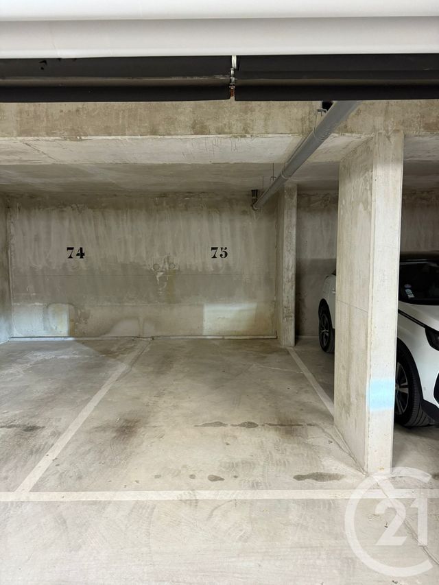 Afficher la photo en grand parking à vendre - 15.0 m2 - BUSSY ST GEORGES - 77 - ILE-DE-FRANCE - Century 21 Agence Du Val