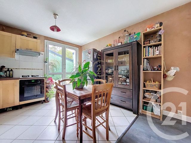 Appartement F3 à vendre - 3 pièces - 67.62 m2 - NOISIEL - 77 - ILE-DE-FRANCE - Century 21 Agence Du Val