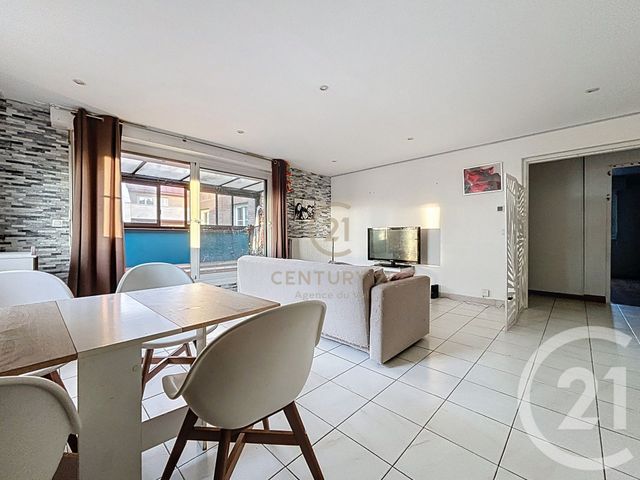 Appartement F3 à vendre - 3 pièces - 69.09 m2 - CHAMPS SUR MARNE - 77 - ILE-DE-FRANCE - Century 21 Agence Du Val