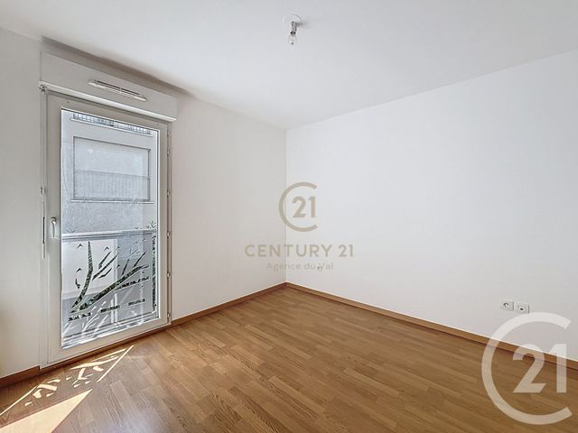 Appartement F2 à louer - 2 pièces - 44.1 m2 - CHAMPS SUR MARNE - 77 - ILE-DE-FRANCE - Century 21 Agence Du Val
