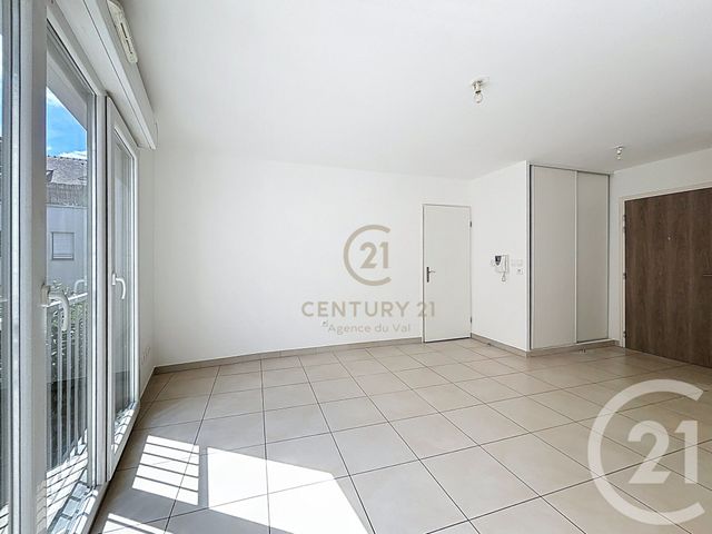 Appartement F2 à louer - 2 pièces - 44.1 m2 - CHAMPS SUR MARNE - 77 - ILE-DE-FRANCE - Century 21 Agence Du Val