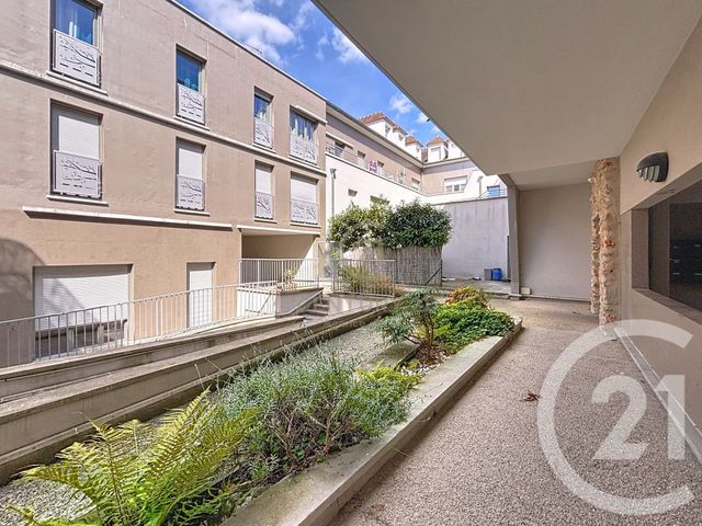 Appartement F2 à louer - 2 pièces - 44.1 m2 - CHAMPS SUR MARNE - 77 - ILE-DE-FRANCE - Century 21 Agence Du Val