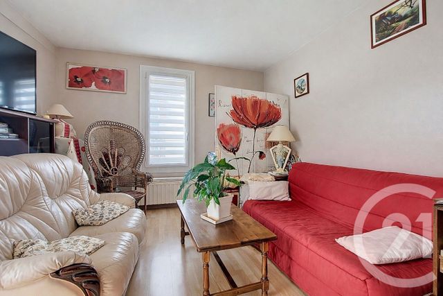 Appartement F3 à vendre - 3 pièces - 72.71 m2 - EMERAINVILLE - 77 - ILE-DE-FRANCE - Century 21 Agence Du Val