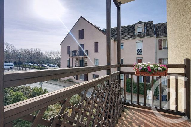 Appartement F3 à vendre - 3 pièces - 72.71 m2 - EMERAINVILLE - 77 - ILE-DE-FRANCE - Century 21 Agence Du Val