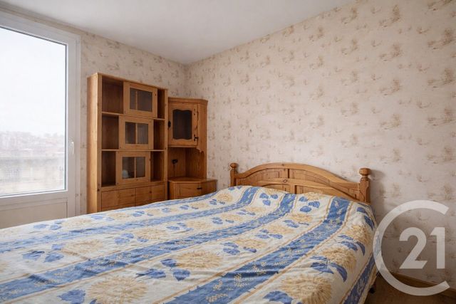 Appartement F3 à vendre - 3 pièces - 72.71 m2 - EMERAINVILLE - 77 - ILE-DE-FRANCE - Century 21 Agence Du Val