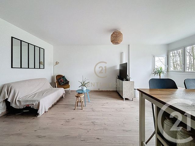 Appartement F4 à vendre - 4 pièces - 79.38 m2 - CHAMPS SUR MARNE - 77 - ILE-DE-FRANCE - Century 21 Agence Du Val