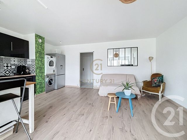 Appartement F4 à vendre - 4 pièces - 79.38 m2 - CHAMPS SUR MARNE - 77 - ILE-DE-FRANCE - Century 21 Agence Du Val