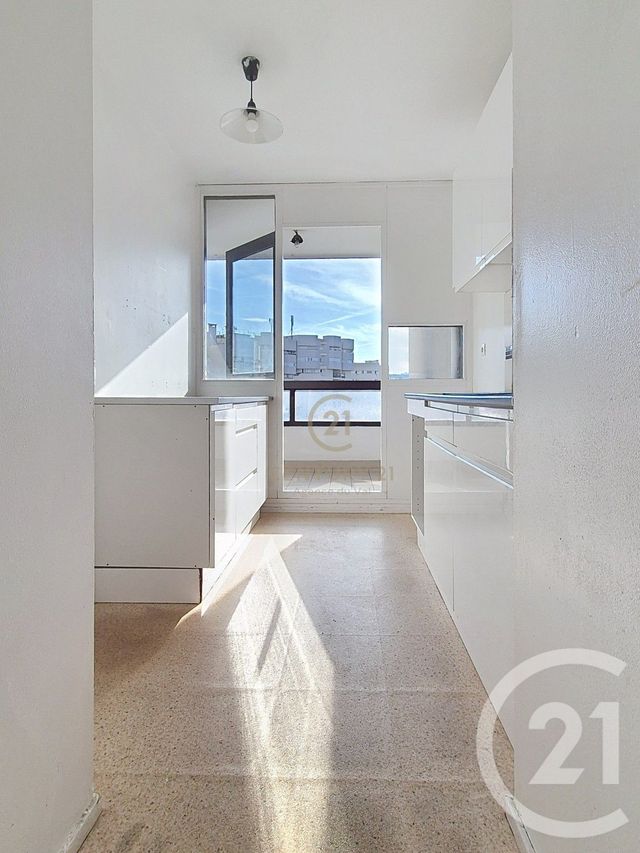 Afficher la photo en grand Appartement F3 à vendre - 3 pièces - 67.15 m2 - CHAMPS SUR MARNE - 77 - ILE-DE-FRANCE - Century 21 Agence Du Val