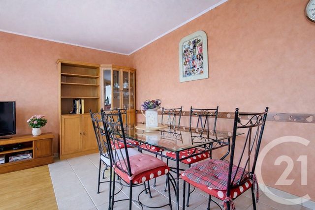 Appartement F4 à vendre - 4 pièces - 88.83 m2 - CHAMPS SUR MARNE - 77 - ILE-DE-FRANCE - Century 21 Agence Du Val
