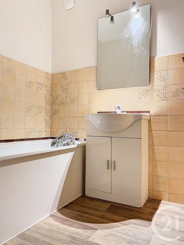 maison à louer - 5 pièces - 106.62 m2 - NOISIEL - 77 - ILE-DE-FRANCE - Century 21 Agence Du Val