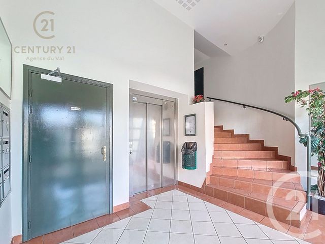 Appartement F2 à louer - 2 pièces - 57.76 m2 - CHAMPS SUR MARNE - 77 - ILE-DE-FRANCE - Century 21 Agence Du Val