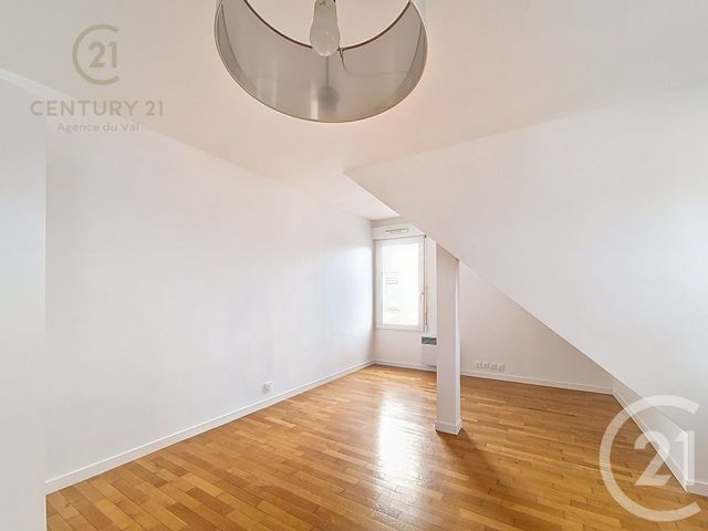 Appartement F2 à louer - 2 pièces - 57.76 m2 - CHAMPS SUR MARNE - 77 - ILE-DE-FRANCE - Century 21 Agence Du Val
