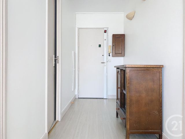 Appartement F4 à louer - 4 pièces - 84.14 m2 - CHAMPS SUR MARNE - 77 - ILE-DE-FRANCE - Century 21 Agence Du Val