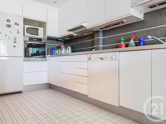 Appartement F4 à louer - 4 pièces - 84.14 m2 - CHAMPS SUR MARNE - 77 - ILE-DE-FRANCE - Century 21 Agence Du Val