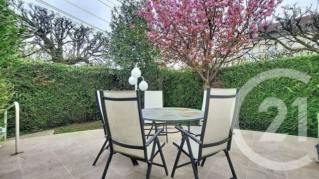 maison à vendre - 6 pièces - 116.23 m2 - CHAMPS SUR MARNE - 77 - ILE-DE-FRANCE - Century 21 Agence Du Val