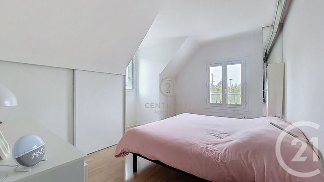 maison à vendre - 6 pièces - 116.23 m2 - CHAMPS SUR MARNE - 77 - ILE-DE-FRANCE - Century 21 Agence Du Val