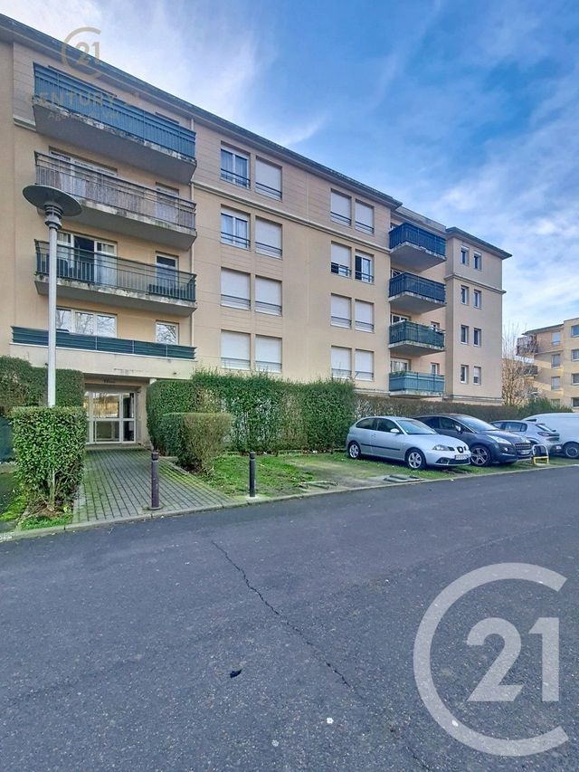 Appartement F2 à louer - 2 pièces - 43.74 m2 - CHELLES - 77 - ILE-DE-FRANCE - Century 21 Agence Du Val