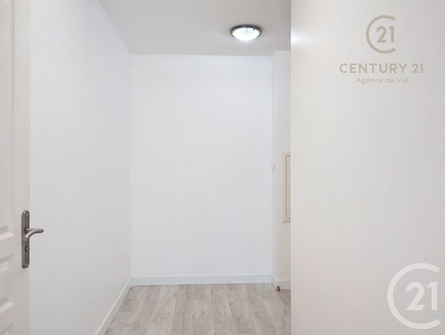 Appartement F1 à louer - 1 pièce - 27.39 m2 - PONTAULT COMBAULT - 77 - ILE-DE-FRANCE - Century 21 Agence Du Val